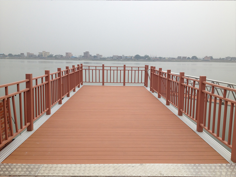 簡述塑木地板的各方面性能優(yōu)勢有哪些？